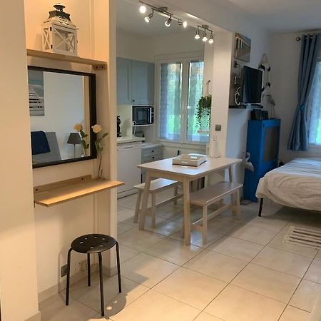 Studio Cosy Bord De Mer Et Centre Ville Pour 4Pers Deauville Exterior foto